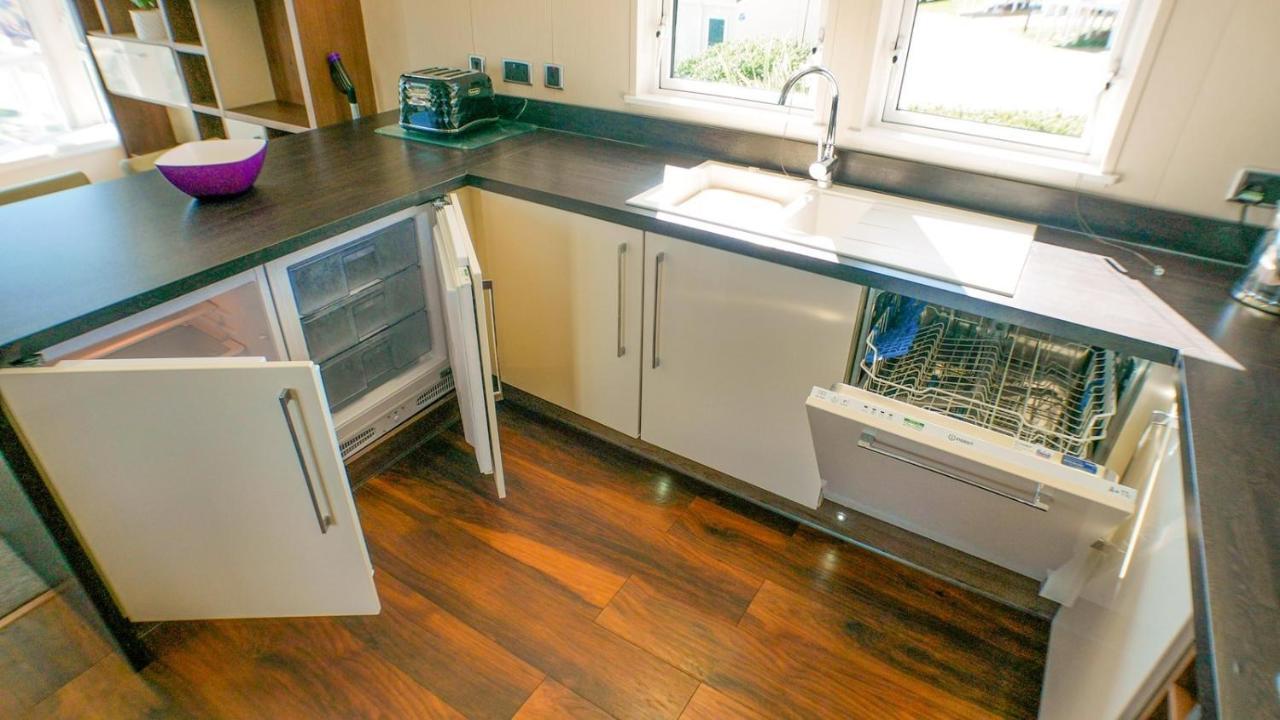 Luxury 3 Bed 2 Bath Lodge With Sea Views! Exmouth Esterno foto